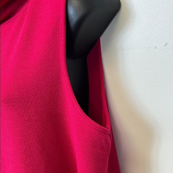 Opehlia Roe Pink Sleeveless Dress High Neck Keyhole Back & Ruffle Hem Size M - Picture 4 of 11